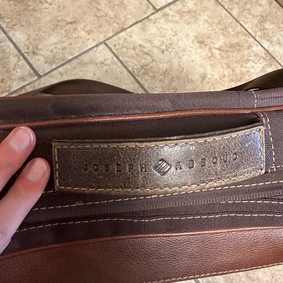 Joseph Abbboud leather briefcase messenger bag - Picture 3 of 4